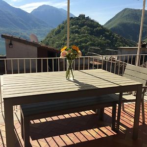 Bed and Breakfast Stanza Privata In Attico Con Terrazza - Lakeholiday It Castel di Tora Exterior photo