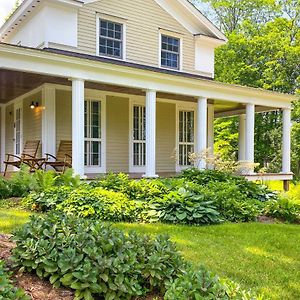 Vila Charming Sharon Dwelling With Deck And Fire Pit! Exterior photo