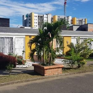 Apartmán Alojamieno Cerca A Ukumari, Consota, Expofuturo Pereira Exterior photo