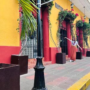 Hotel Libano León Exterior photo