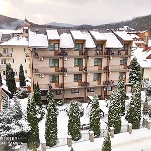 Hotel Slavutich Poljana Exterior photo