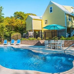 Vila The Emerald Owl House - Peaceful Emerald Isle Beach House W/ Luxurious Heated Pool! Exterior photo