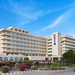 Radisson Blu Hotel & Resort, Al Ajn Exterior photo