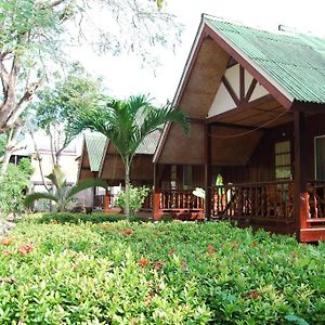 Rose Garden Samui Bungalows Lamai Room photo