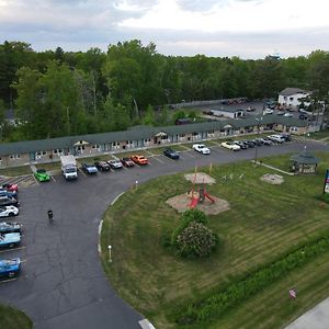 Motel Crow'S Nest Tawas City Exterior photo