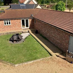 The Oaks Stable Cottage Haughley Exterior photo