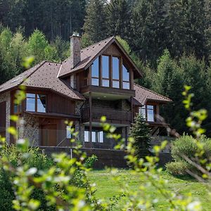 Villa Golf Cihelny Karlovy Vary Exterior photo