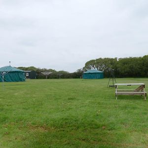 Vila Dinky'S Den Coverack Exterior photo