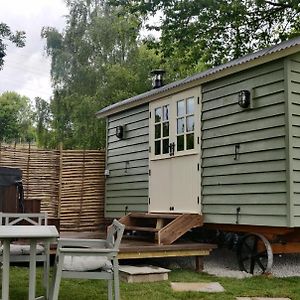 Vila Romantic Shepherds Hut With Stunning Sunsets Hollingbourne Exterior photo