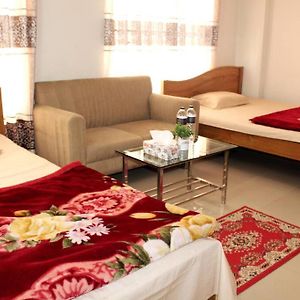 Calm & Cozy Guest Room With Free Breakfast-Parking Dháka Exterior photo