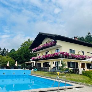 Hotel Pension Waldschenke Am Woerthersee Velden am Wörthersee Exterior photo