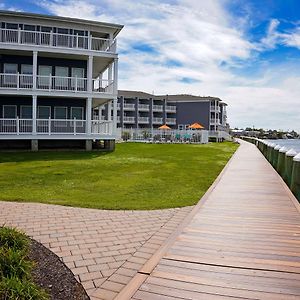 Comfort Suites Chincoteague Island Bayfront Resort Exterior photo