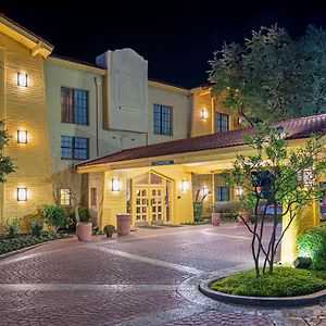 La Quinta Inn By Wyndham San Antonio I-35 N At Toepperwein Exterior photo