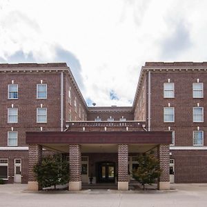 Liberty Hotel, Ascend Hotel Collection Cleburne Exterior photo