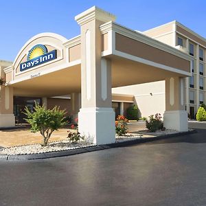 Days Inn By Wyndham Rome Downtown Exterior photo