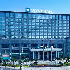 Wenzhou Binhai Grand Hotel Exterior photo