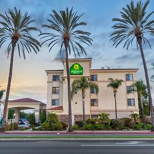 Hotel La Quinta By Wyndham Ne Long Beach/Cypress Hawaiian Gardens Exterior photo