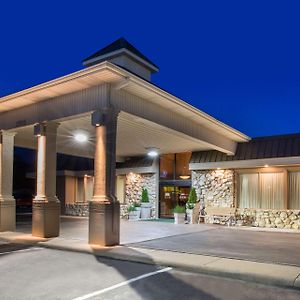 Hotel Ramada By Wyndham Midtown Grand Island Exterior photo