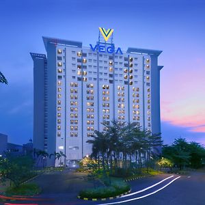 Vega Hotel Gading Serpong Exterior photo