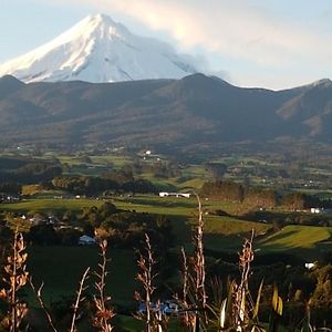 Bed and Breakfast House On The Hill New Plymouth Exterior photo