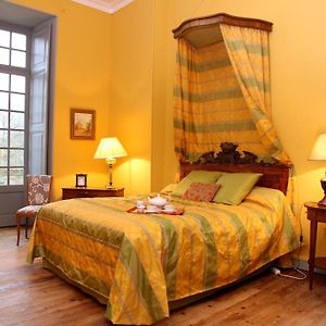 Bed and Breakfast Chateau De Montriou Feneu Room photo