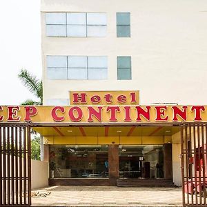 Hotel Deep Continental By Wb Inn Āzamgarh Exterior photo