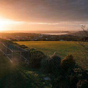 Apartmán Spacious Sea-View Apt. Overlooking St Ives Bay Gwithian Exterior photo