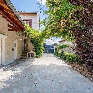 Vila Gite Du Chateau Montrond-les-Bains Exterior photo