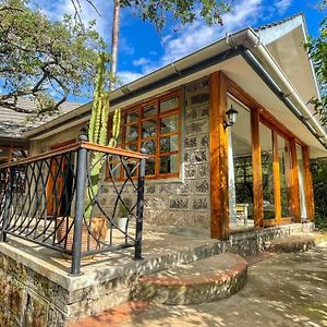 Vila The Treehouse Nakuru Exterior photo