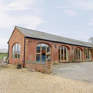 Vila The Stables At Weedon Hill Farm Church Stowe Exterior photo