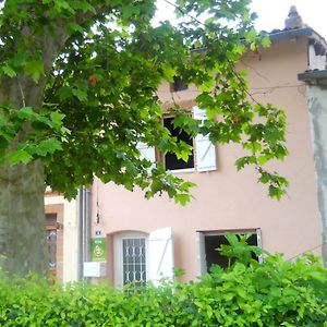 Vila Maison Charmante A Aignes Avec Jardin Et Barbecue Exterior photo