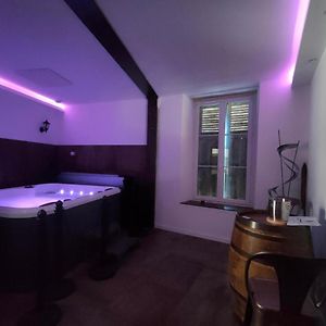 Apartmán #Fer Rever 63# Jacuzzi #Salle De Sport En Supplement Et Sur Demande#Musculation Thiers Exterior photo