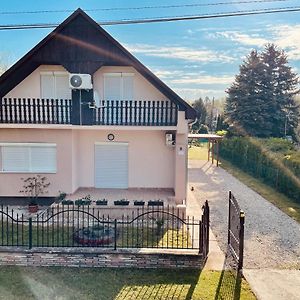 Vila Betti Balatonkeresztúr Exterior photo