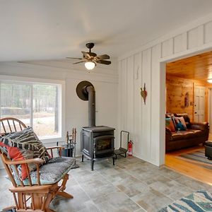 Vila Family-Friendly Center Ossipee Cabin With Fire Pit! Exterior photo