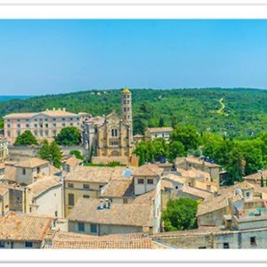 Vila Charming Small House Close To Uzes Foissac  Exterior photo