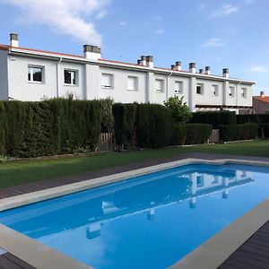 Vila Casa Con Piscina Sant Pol De Mar Exterior photo