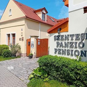 Bed and Breakfast Szentesi Panzio Fertőrákos Exterior photo