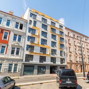 Brand New Studio Apartment # 42 In Brand New Building With Free Parking In The Center Praha Exterior photo