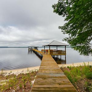 Vila Couples Retreat On Bay Tree Lake Elizabethtown Exterior photo