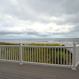 Oceanfront Vacation Home - East Emerald Isle Exterior photo