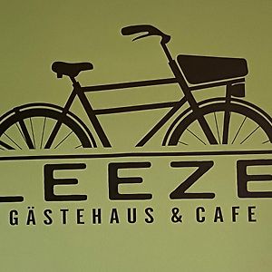 Hotel Gastehaus & Cafe Leeze Bad Dürkheim Exterior photo