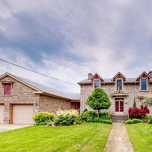 Vila Riverside Retreat Brockville Exterior photo