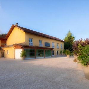 Apartmán Domaine Chloe Du Lac Montferrat  Exterior photo