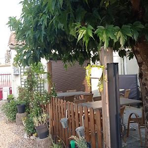 Bed and Breakfast L'Estuaire Saint-Seurin-de-Cursac Exterior photo