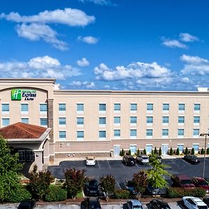 Holiday Inn Express & Suites Cookeville, An Ihg Hotel Exterior photo