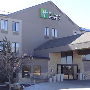 Holiday Inn Express Hotel Kansas City - Bonner Springs, An Ihg Hotel Exterior photo