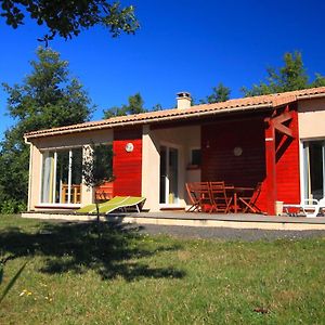 Vila Tidy Bungalow On A Green Domain Quillan Exterior photo