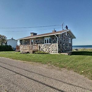 Vila Le Petit Chalet De Pierres Sainte-Luce-sur-Mer Exterior photo