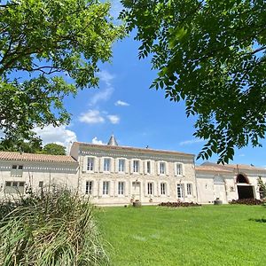 Bed and Breakfast Domaine De Lanis - Maison D'Hotes Avec Parc Et Piscine Castelnaudary Exterior photo