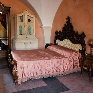 Bed and Breakfast Dimora Caravaggio Collepasso Exterior photo